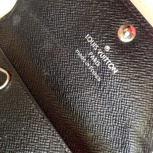 Louis Vuitton, Damier Graphite 6-Hooks Key Case - Picture 9 of 16